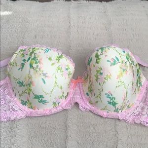 Dream Angels Victoria’s Secret bra